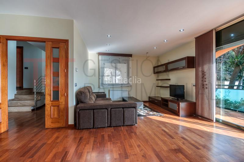 Foto 15ded520-aa40-492b-aa74-fd1e270f3fe9. Casa con riscaldamento parcheggio piscina in Roca Grossa Lloret de Mar