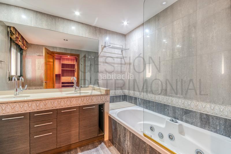 Foto d81f5059-c3f3-4f41-b537-445ca7dbdcec. Casa con riscaldamento parcheggio piscina in Roca Grossa Lloret de Mar