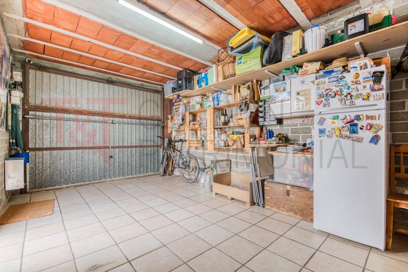 Foto 1d12fca5-982f-4642-bdff-226c6dae0684. Casa adossada a carrer sant jordi 20 a Borges Blanques (Les)