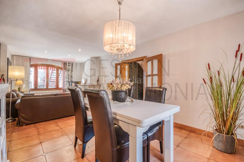 Foto 1d4906cd-5ad3-482c-b6af-2881c6d282a5. Casa adossada a carrer sant jordi 20 a Borges Blanques (Les)