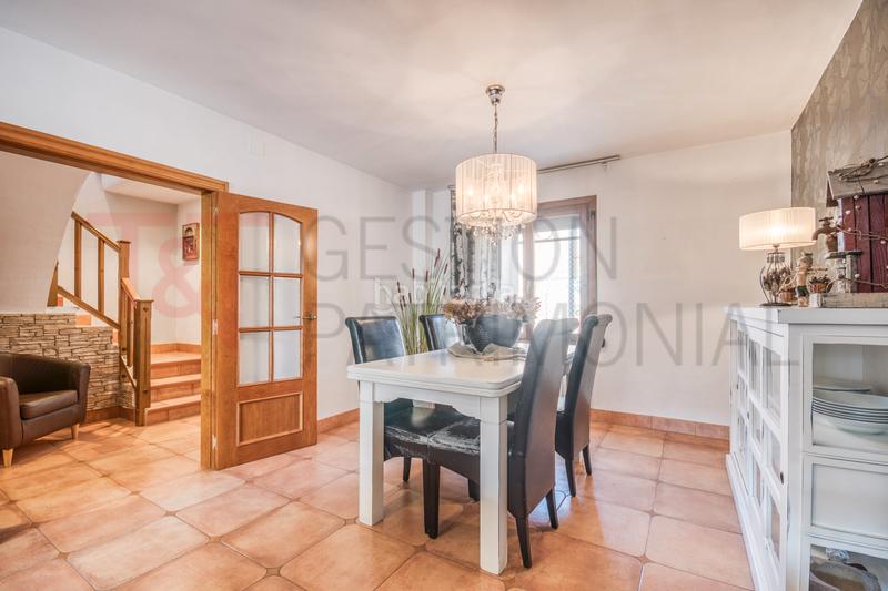 Foto c95522bd-07e0-499c-98c5-fa5e639b8522. Casa adossada a carrer sant jordi 20 a Borges Blanques (Les)