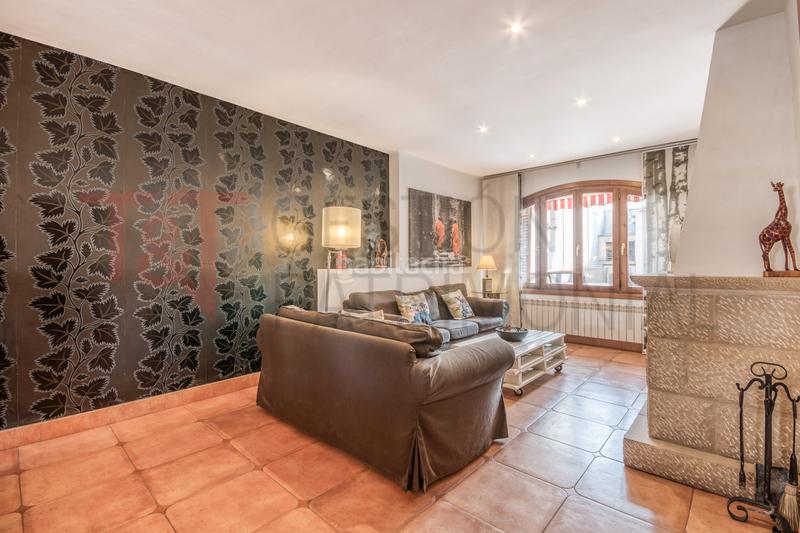 Foto eb21d386-1c96-42a1-81b1-3501b033208b. Casa adossada a carrer sant jordi 20 a Borges Blanques (Les)