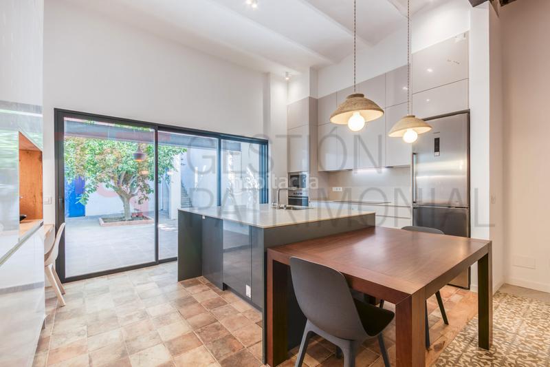 Foto bd100c78-248f-4be6-a9e0-ca4009f06235. Casa a carrer de la indústria 31 a Calella