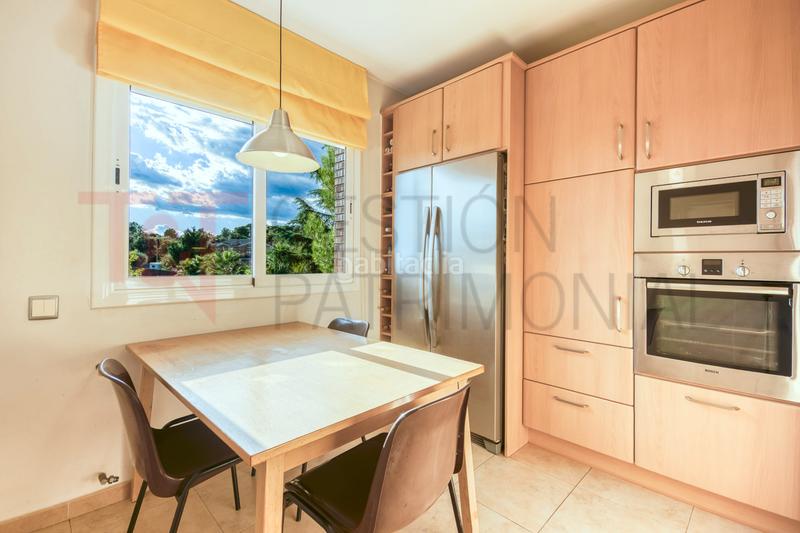 Foto 0800b415-f9bc-470c-8e5c-654062e92823. Haus in carrer d'olof palme 23 in Castellarnau Sabadell