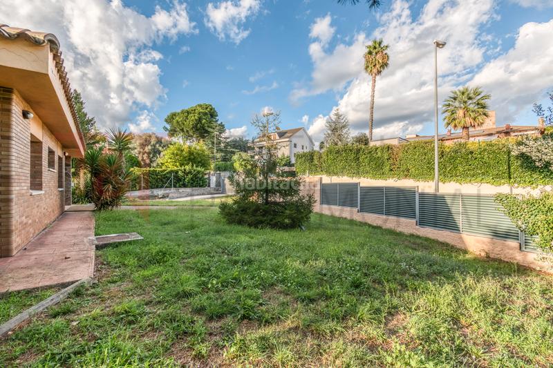 Foto 81cc189c-7a13-450d-a4b0-a37b54fdb91c. Haus in carrer d'olof palme 23 in Castellarnau Sabadell