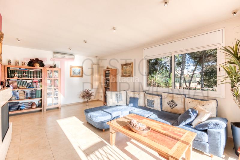 Foto 97e018c9-8ca6-41f2-a520-4b880fab502d. Haus in carrer d'olof palme 23 in Castellarnau Sabadell