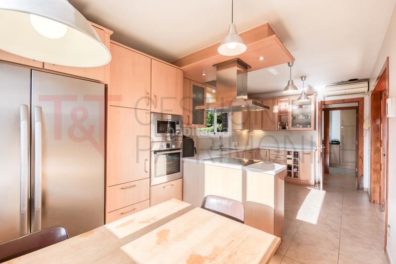 Foto 9c82b531-a683-4de3-9dd1-f9b011d19df0. Haus in carrer d'olof palme 23 in Castellarnau Sabadell