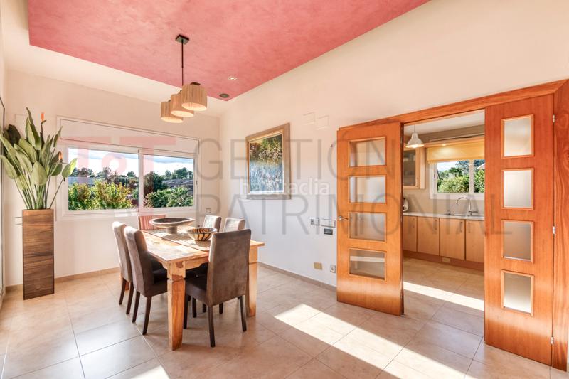 Foto d976e31d-3d04-46a4-94e6-f2df410d4130. Haus in carrer d'olof palme 23 in Castellarnau Sabadell