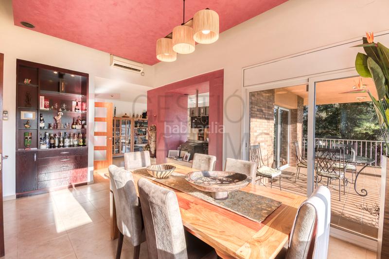 Foto dc352a73-d328-4f2c-9ddf-d38fb45997b9. Haus in carrer d'olof palme 23 in Castellarnau Sabadell