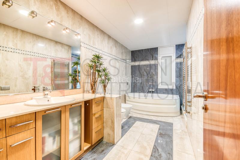 Foto fded6ab3-42a5-4485-b628-a9a721fd1e0b. Haus in carrer d'olof palme 23 in Castellarnau Sabadell