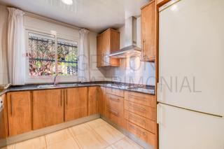 Maison  Carrer mare de deu de montserrat 27. Excelentes vistas, pista de tenis, piscina