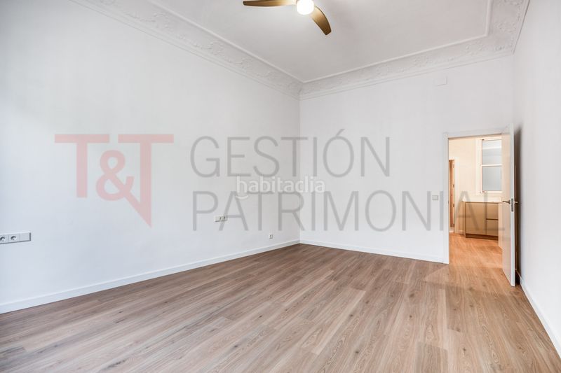 Piso en rambla de catalunya 5 amplio, 3 hab, luminoso, reformado en Barcelona - Imagen 20