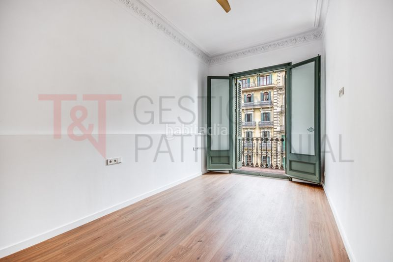 Piso en rambla de catalunya 5 amplio, 3 hab, luminoso, reformado en Barcelona - Imagen 22