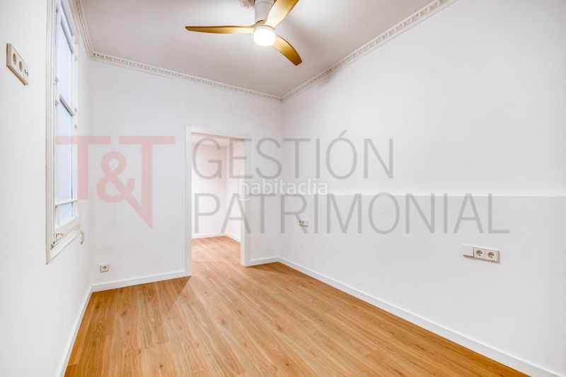 Piso en rambla de catalunya 5 amplio, 3 hab, luminoso, reformado en Barcelona - Imagen 15