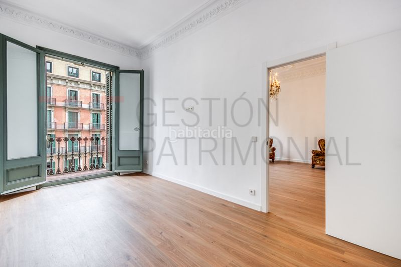 Piso en rambla de catalunya 5 amplio, 3 hab, luminoso, reformado en Barcelona - Imagen 21