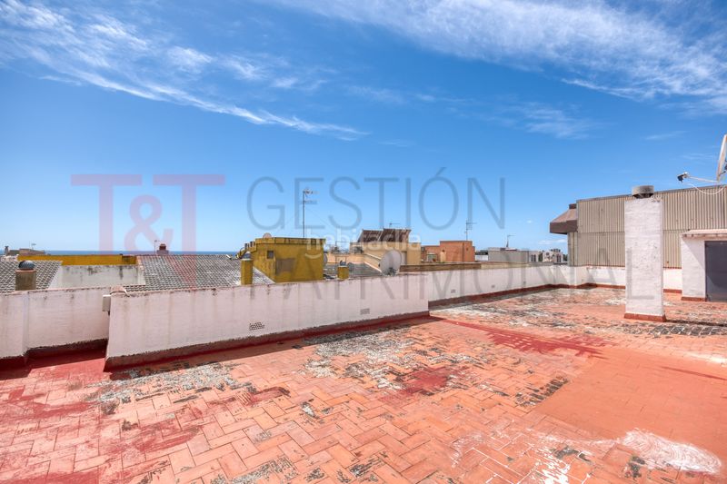 Foto 4e6b572d-804c-4743-a871-1388f7c26e04. Pis a carrer alt de sant pere 47b a Centre Torredembarra