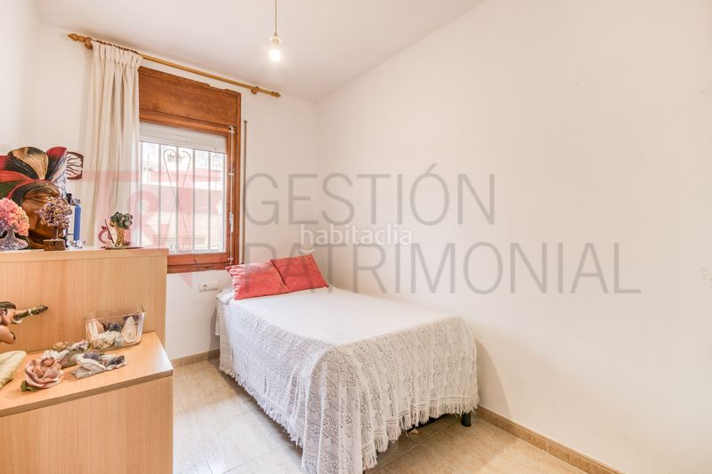 Foto eddb6cd6-6574-4bce-b69e-0e7a680bd04d. Pis a carrer alt de sant pere 47b a Centre Torredembarra