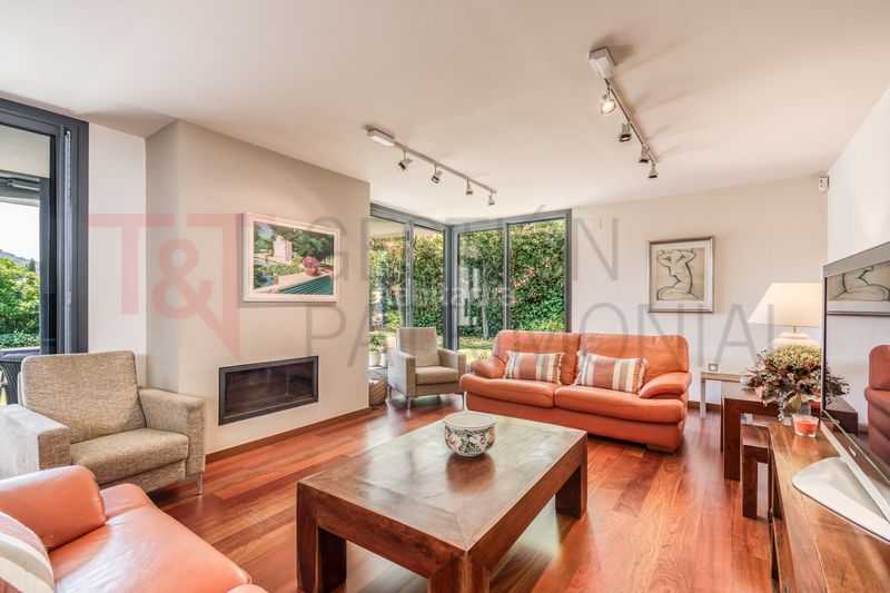 Foto d01ef3fe-0d17-4f1c-8456-725273405d2b. Casa a carrer santa quiteria 17 a Vallromanes
