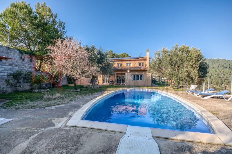 House with heating parking pool in Matadepera