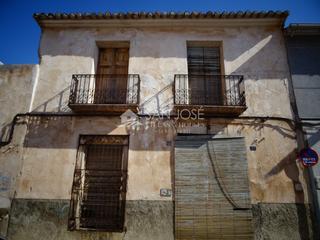 Terreny residencial a San Juan. Venta de casa solar en aspe en zona centro muy bien ubicada