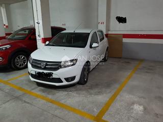 Aparcament cotxe a La Coca-La Nia-Vistahermosa. Amplia plaza de garaje en la zona de la nia  aspe
