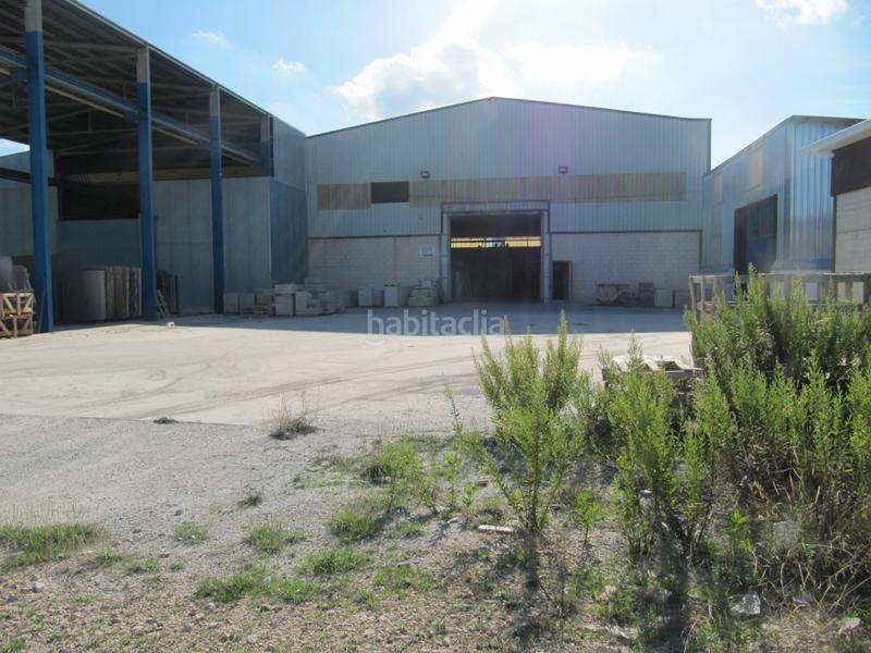 Foto 641f56ed-e16e-4aee-aa14-58591848c1b1. Fabrikhalle in Romana (la)