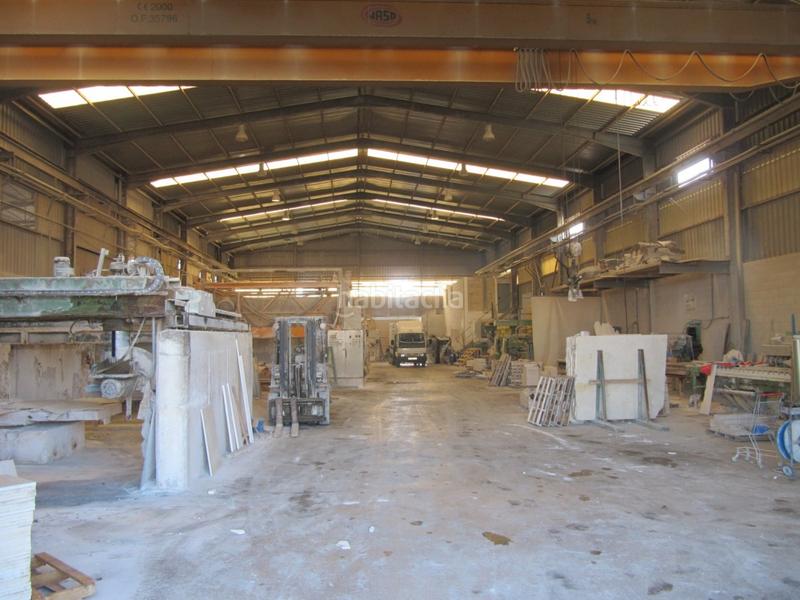 Foto ea749abf-59ea-438a-8289-fbe8751ee894. Fabrikhalle in Romana (la)