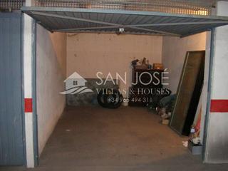 Aparcament cotxe a Novelda. Inmobiliaria san jose villas and houses vende garaje en novelda