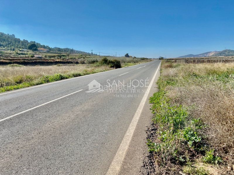 Foto ca6d7482-d1de-4a57-b84f-96eabe245b12. Finca rústica a Hondón de las Nieves