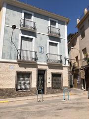 Maison à Novelda. Se vende espectacular casa a tres calles en pleno centro de nove
