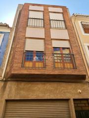 Casa a Centro. Se vende casa de tres plantas con garaje en el centro de aspe