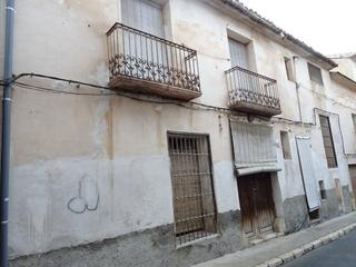 Casa a San Juan. Se vende casa para reformar  en el centro de aspe