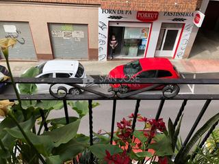 Pis a Crevillente. Se vende piso en crevillente, ronda sur con 2 garajes.