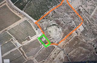 Terreny residencial a Novelda. Se vende parcela rústica en novelda en zona horna alta.