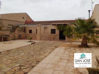 Maison à Pinoso. Venta casa de piedra caballusa  pinoso alicante