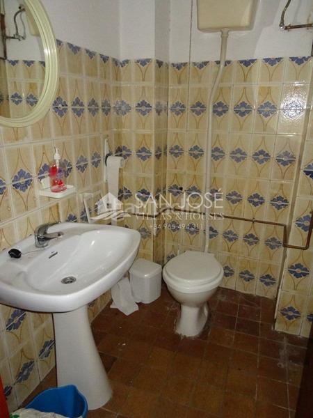 Foto c567001d-c040-4a0e-b979-710d8e8d9682. Location local commercial dans San Juan Aspe
