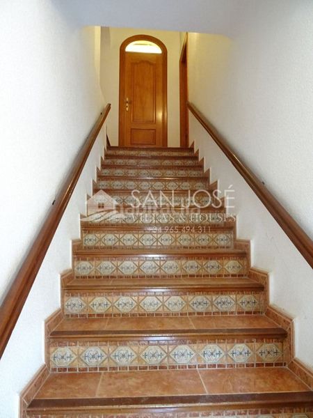 Foto e0fb5ad2-a0d1-4d06-a7c2-569d1f3b4eee. Xalet a San Juan Aspe