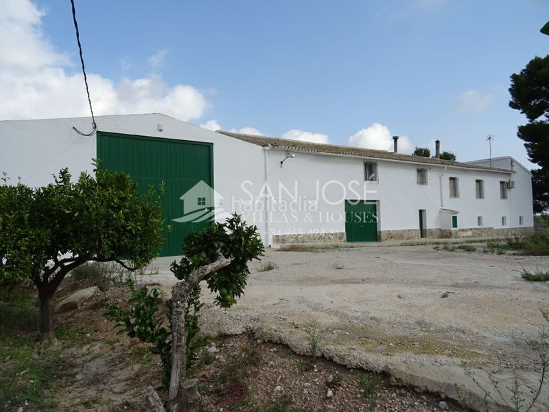 Foto f1c4da52-392b-4835-8c9b-bd957620f83e. Xalet a San Juan Aspe