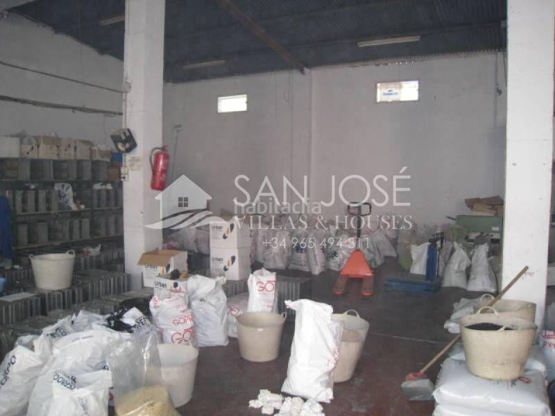 Foto a0b363a6-a903-47a9-a6b4-3f4c40e09883. Fabrikhalle in Las Fuentes-Los Cipreses Aspe