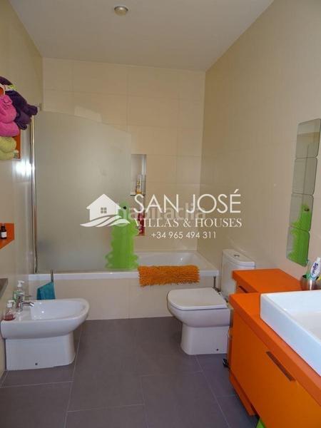 Foto 162ce0f2-7bce-4c3b-a2ff-10fbd028934e. House with heating parking in San Juan Aspe