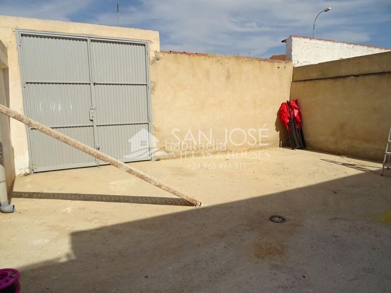 Foto 70d6d32f-4e87-48f9-a30e-d2847cffee48. Maison avec parking dans San Juan Aspe