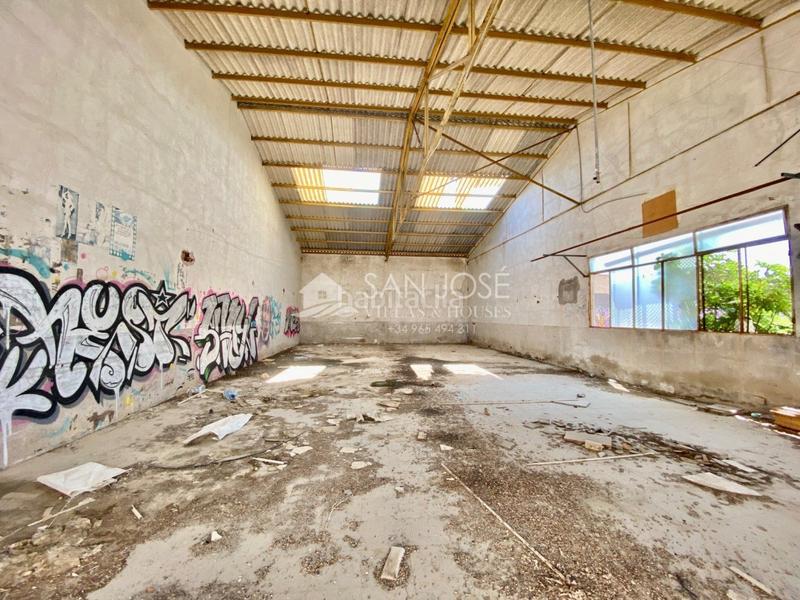 Foto c9363fe9-bc3f-455c-9738-4ad66de751b2. Nau industrial a La Coca-La Nia-Vistahermosa Aspe