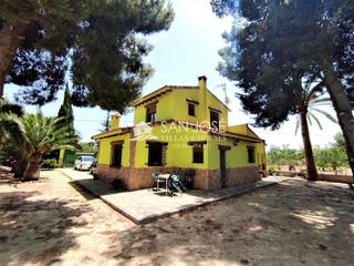 Xalet a Novelda. Chalet en venta  a 150 m de la salida de novelda zona castillo l