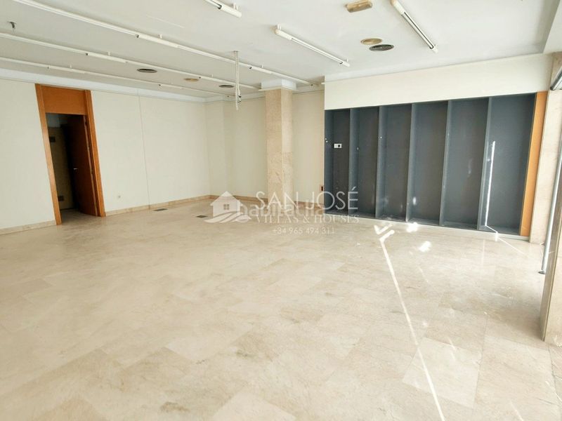 Foto a8227fd3-cb26-44ec-954e-2fea7cd399b8. Local comercial a Centro Aspe