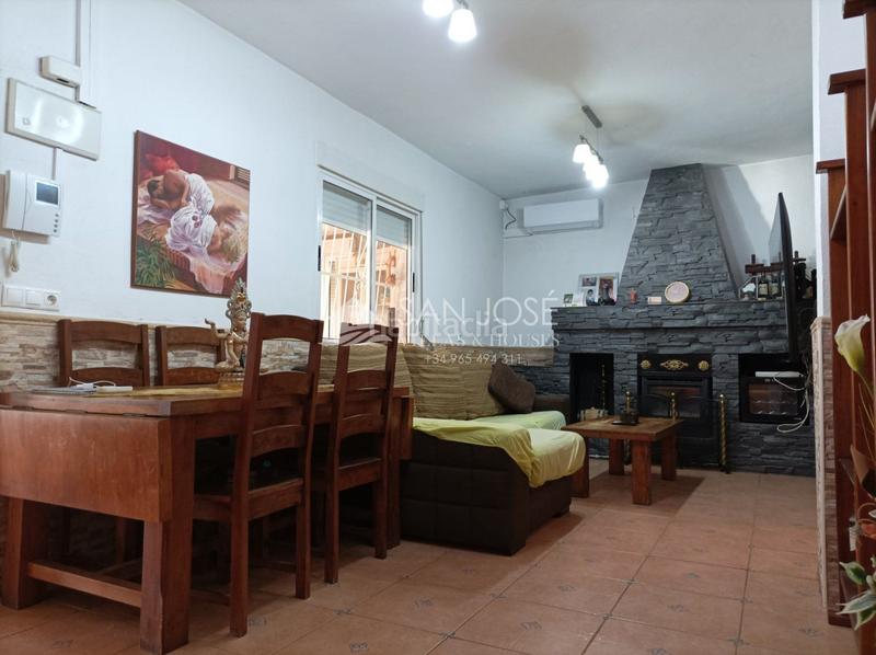 Foto 9d934e0c-3435-47cc-8ea9-d9587d544d9e. Chalet dans Monforte del Cid