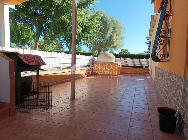 Foto ac08f9da-3797-49ca-92a9-36d3ec1d04d5. Chalet dans Monforte del Cid