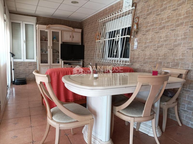 Foto b85dccad-588e-4bcf-b298-12046694a3ef. Chalet dans Monforte del Cid