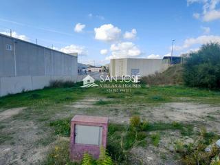 Terreny residencial a Pedanías Este. Se vende terreno industrial en aspe tres hermanas