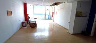 Rent Business premise in Plaza Castelar - Mercado Central. Se alquila local comercial en elda