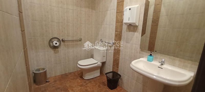 Foto f7db68e4-cc8d-45c0-b6eb-68078861e3b4. Local comercial a Benejúzar